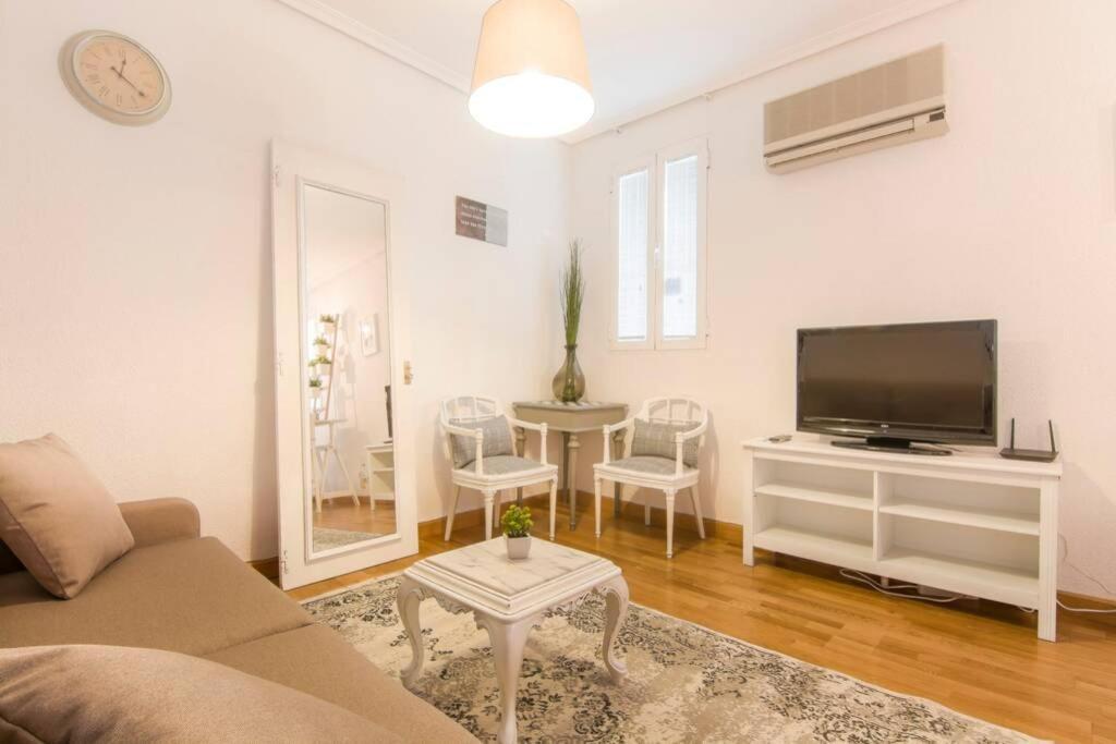Appartement Cómodo Y Céntrico Estudio De Lujo En Atocha - Jardín Botánico. Wifi